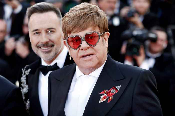 Elton John da un informe al tabloide que está en salud frágil