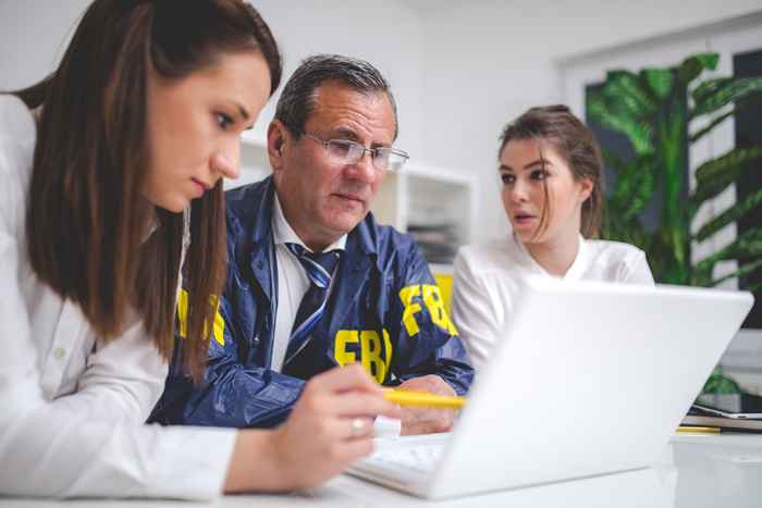 El FBI dice que esté realmente atento a este delito común en una nueva advertencia