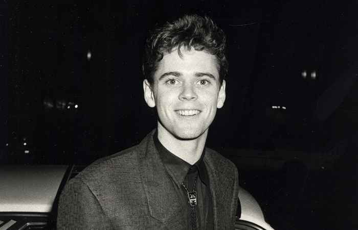 Jugó a Ponyboy en los extraños. Ver C. Thomas Howell a los 55 años.