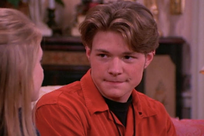 Era Harvey en Sabrina la bruja adolescente. Ver Nate Richert ahora a las 44.