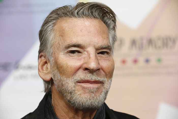 Kenny Loggins si apre sulla faida con Garth Brooks in New Memoir