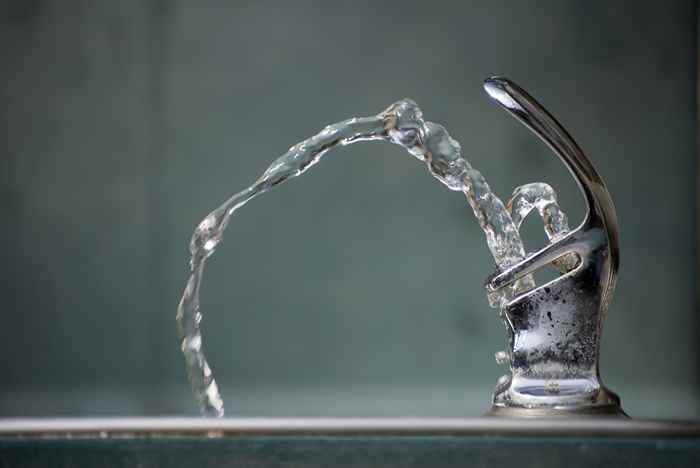 Trinken Sie niemals an diesem einen Ort aus einem Wasserbrunnen, warnt Studie