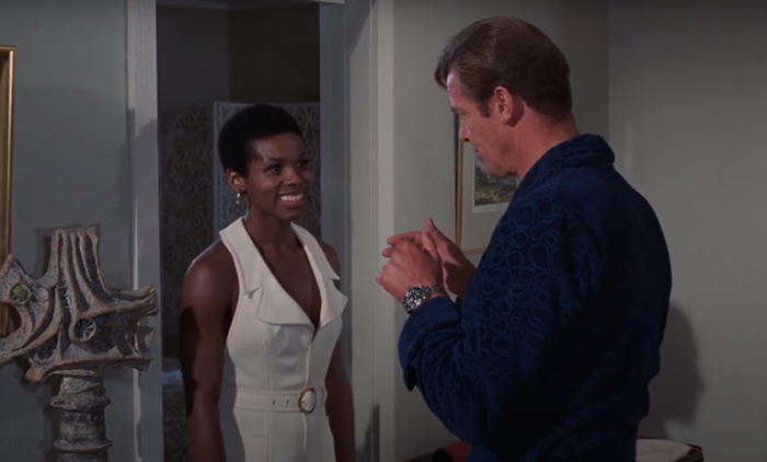 Voir Bond Girl Gloria Hendry maintenant à 73