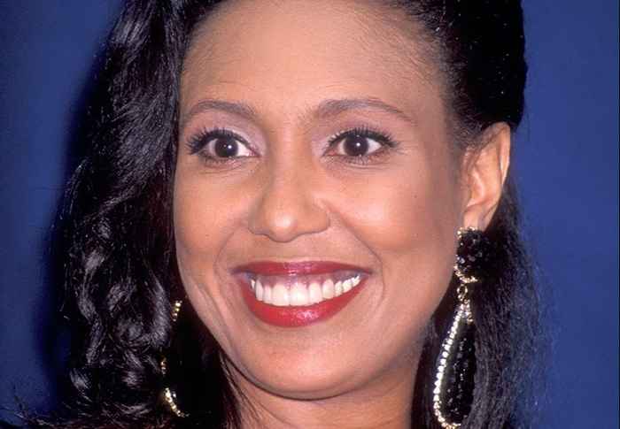 Ela interpretou tia Rachel em questões familiares. Veja Telma Hopkins agora às 73.