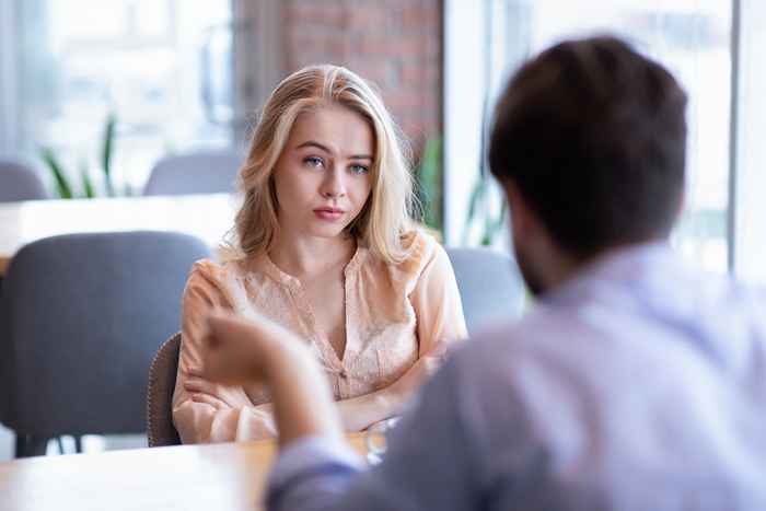 O não. 1 Relacionamento Erro que você está cometendo, com base no seu signo do zodíaco