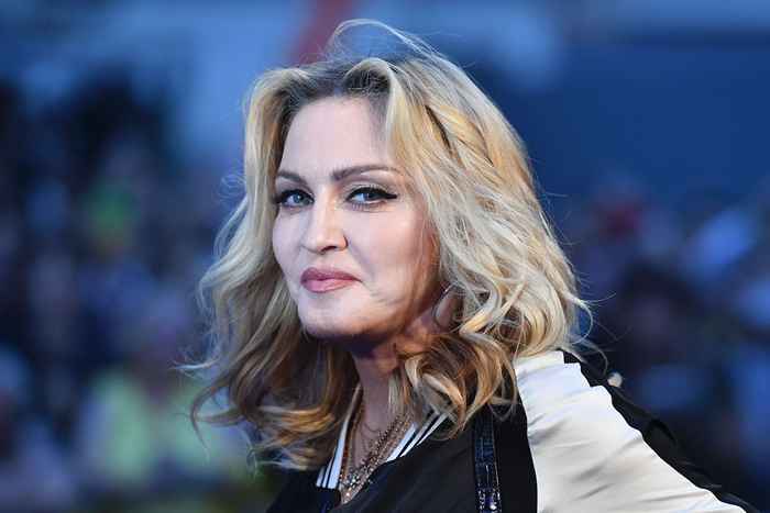 Esta estrela chamada Madonna morta atrás dos olhos que ela não pode agir