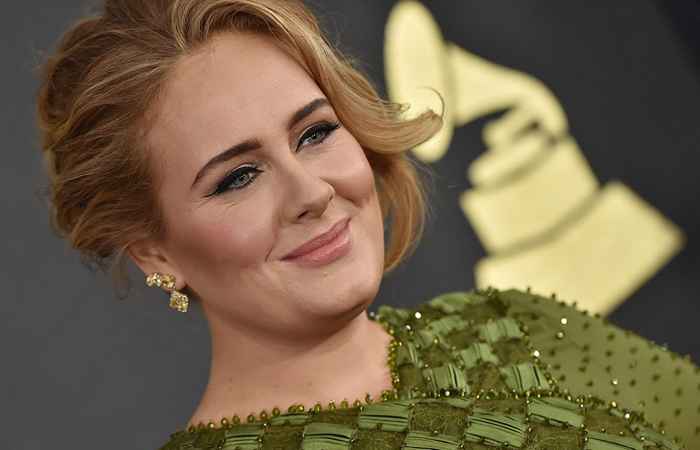 Adele po prostu podała rzadką aktualizację swojego syna Angelo