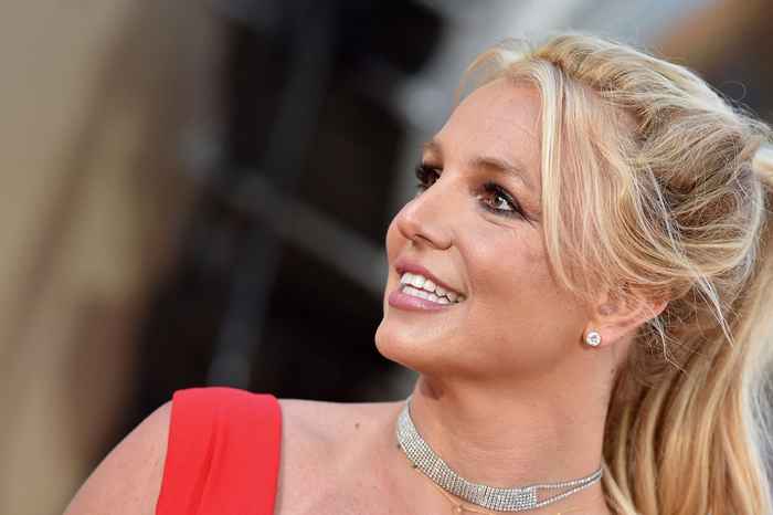 Britney Spears tem algumas palavras para o homem que tirou essas fotos de barbear