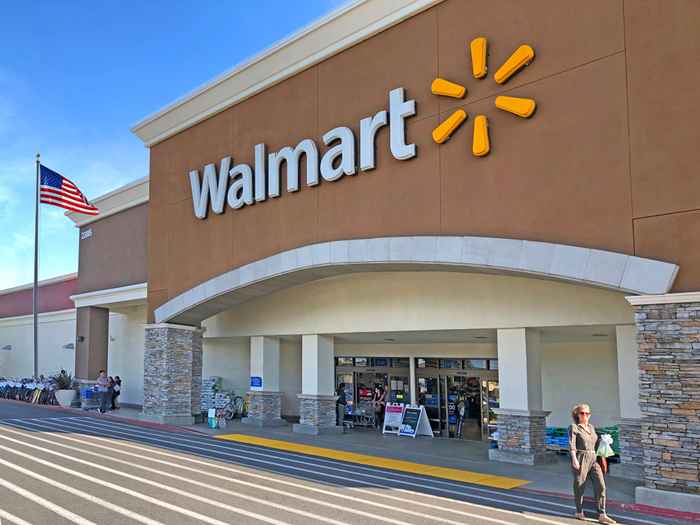 El ex empleado de Walmart envía advertencia a los compradores