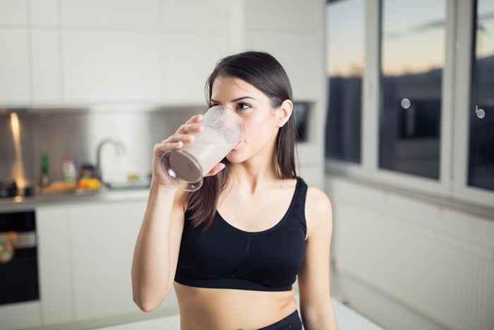 Wenn Sie diese beliebten Protein -Shakes gekauft haben, werfen Sie sie jetzt weg, sagt FDA