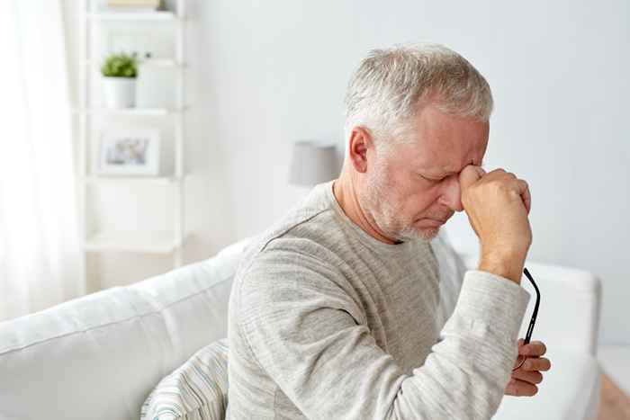 Si tiene dolor de cabeza, haga esto antes de tomar medicamentos de OTC, dice el estudio