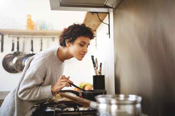 Se você fizer este prato popular de férias, higienize sua cozinha, o CDC avisa