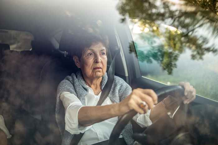 Hvis du er over 65 år, ikke komme bak rattet hvis du legger merke til dette