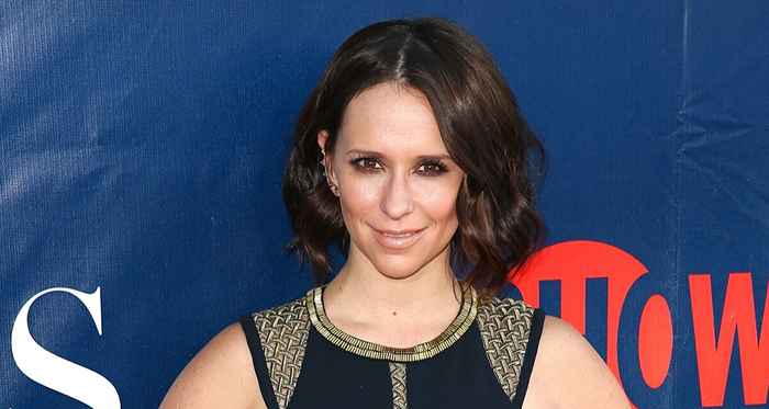 Jennifer Love Hewitt ser tilbake på grove spørsmål reporterne stilte henne