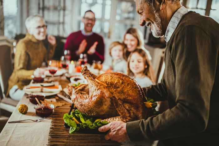 Nunca hagas esto con tu pavo de Acción de Gracias, USDA advierte