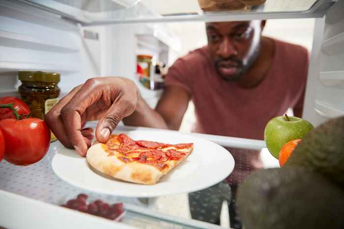 Non mangiare mai gli avanzi dopo questo, avvertono i medici