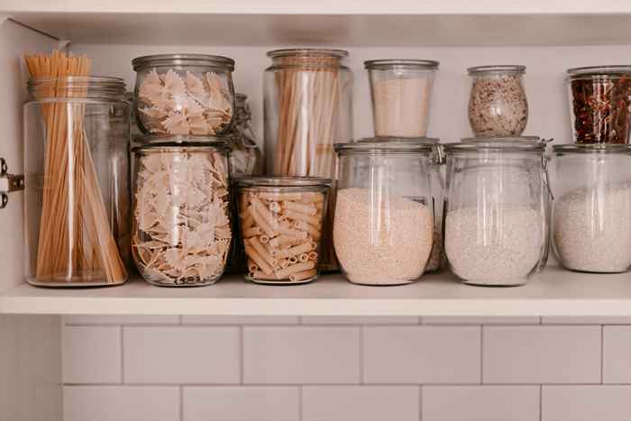 Ne mettez jamais cet ingrédient de cuisson commun dans votre garde-manger, avertissent les experts