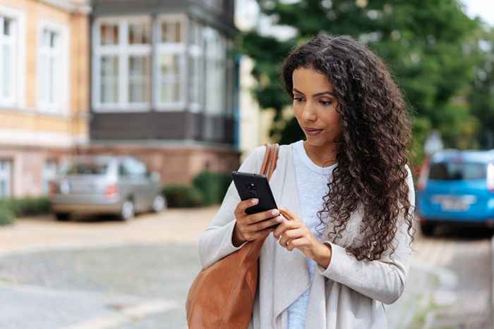 Nunca use seu telefone para fazer isso, diz o FBI em novo aviso