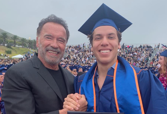 Ver el hijo de Arnold Schwarzenegger 10 años después de que los tabloides