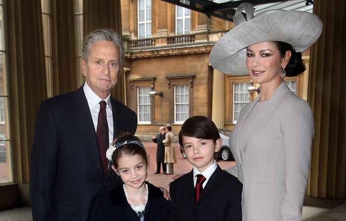 Ver los niños de Catherine Zeta-Jones y Michael Douglas