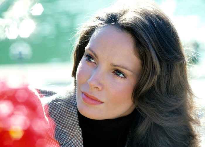 Voir l'ange de Charlie Jaclyn Smith maintenant à 76