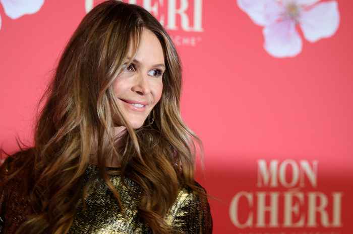 Veja o filho de 18 anos de Elle Macpherson, que está assumindo o mundo da modelagem