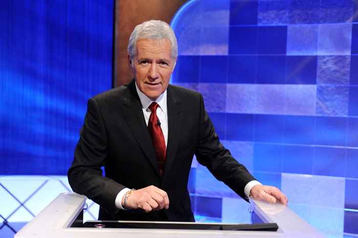 Se hvordan fare! Hedret Alex Trebek i sesongpremieren