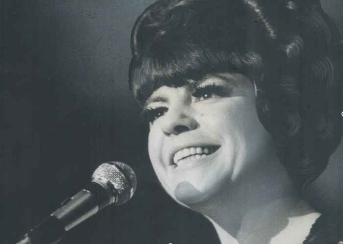 Voir la star de rire Jo Anne Worley maintenant à 84