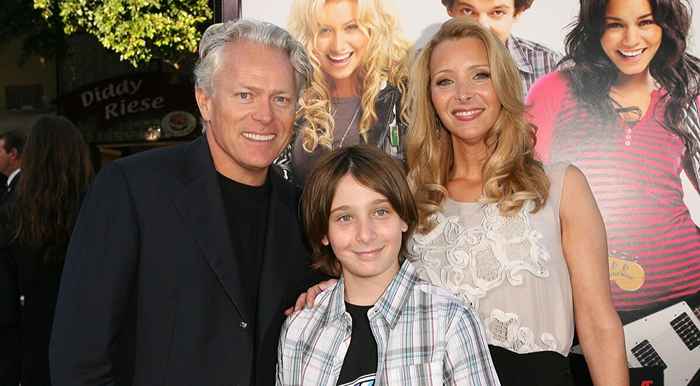 Ver el hijo de Lisa Kudrow todo adulto