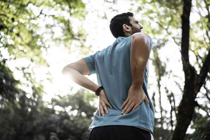 El único analgésico que nunca debe tomar para su espalda, dice un nuevo estudio