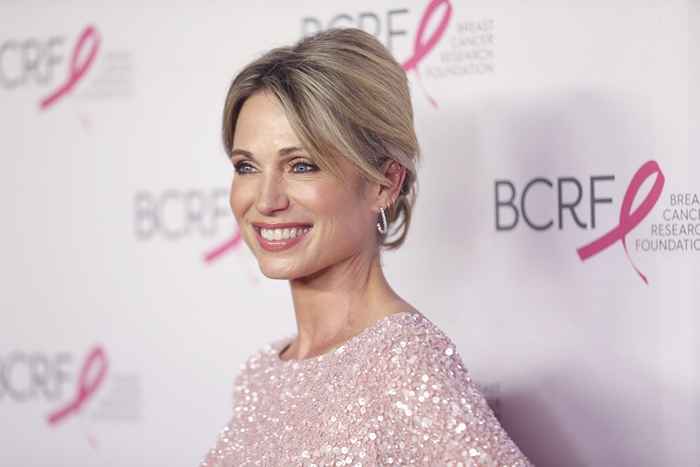 Esta es la razón por la cual Amy Robach de GMA pensó que su diagnóstico de cáncer era imposible