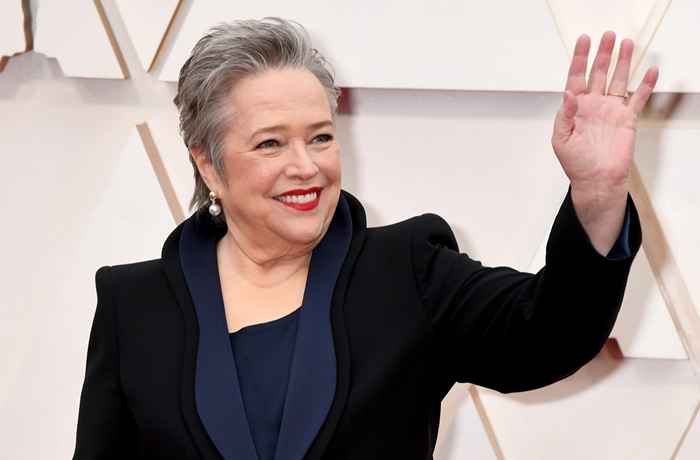 La survivante du cancer à deux reprises Kathy Bates avertit les autres de ne jamais faire cela