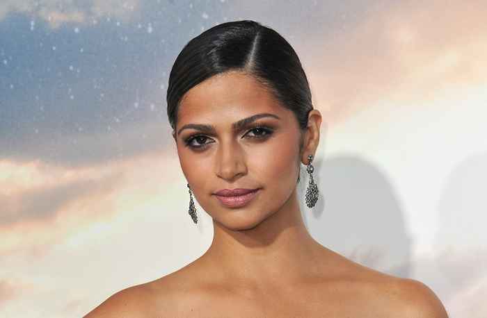 Camila Alves publie une photo de bikini pour tromper les fans et envoyer un message d'amour-propre