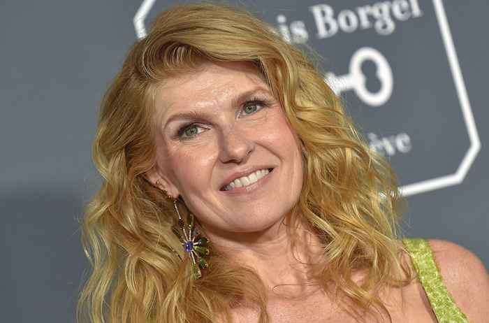 Connie Britton ga nettopp en sjelden oppdatering om sønnen