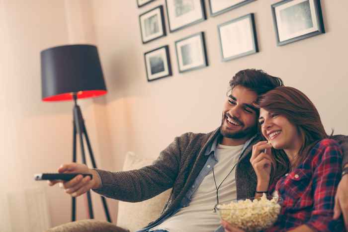 Hacer esto después de ver la televisión recorta su riesgo de divorcio, dice el estudio