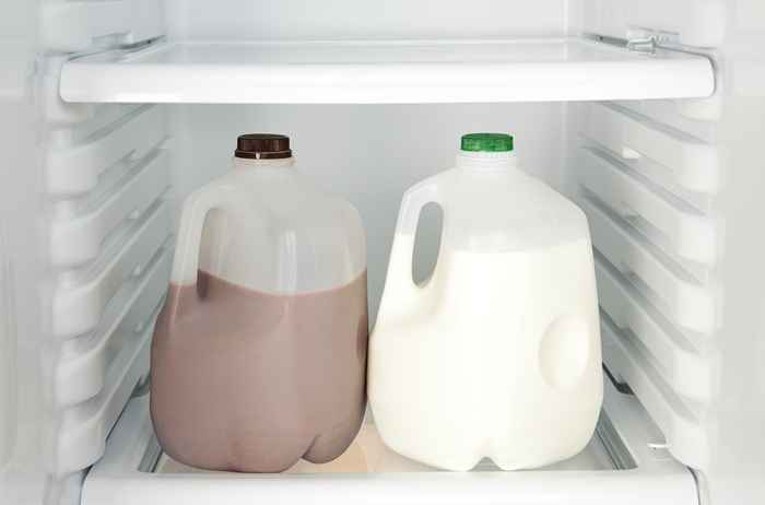 Si tienes esta leche en tu refrigerador, la FDA dice que deshazte de ella ahora