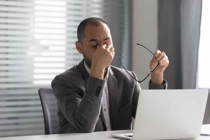 Si vous remarquez ce sentiment ennuyeux tout au long de la journée, consultez votre médecin