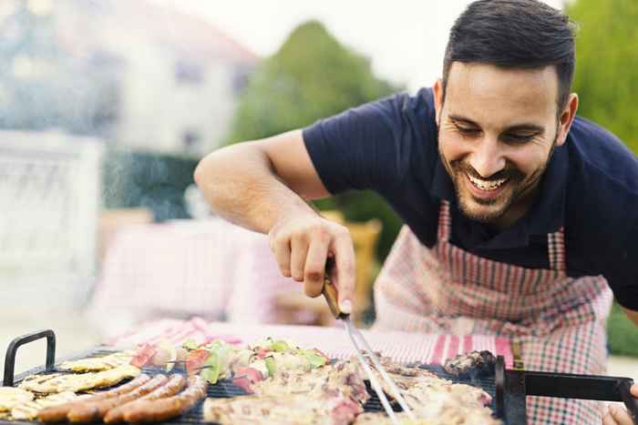 Wenn Sie dies auf Ihrem Grill sehen, verwenden Sie es niemals, sagen Experten, sagen Experten