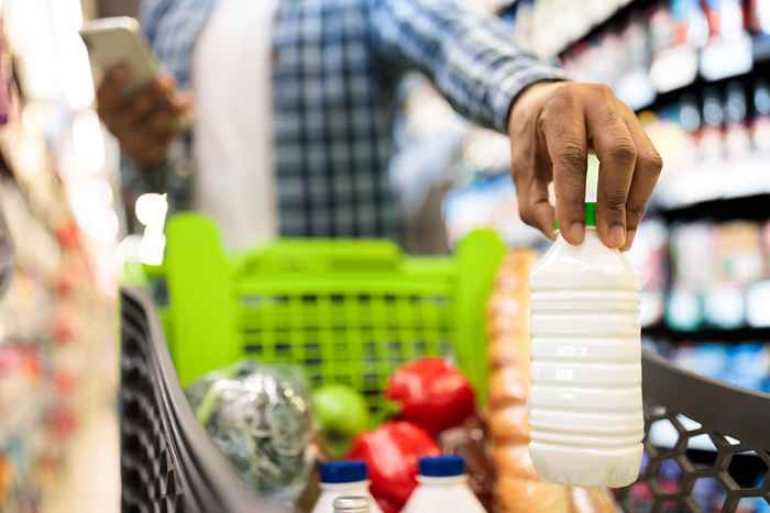 Si votre carton de lait ne dit pas cela, le CDC dit ne pas le boire