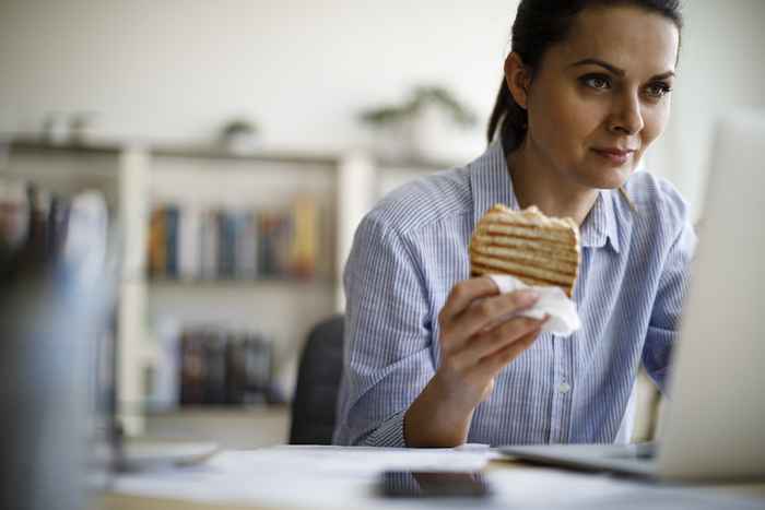 Se você está comendo isso para o almoço, o FDA diz que joga fora