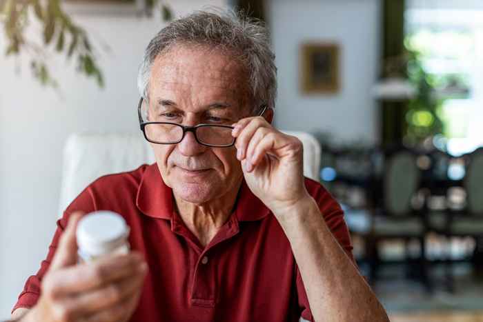 Si tiene más de 65 años, estos medicamentos comunes presentan altos riesgos, dice el estudio