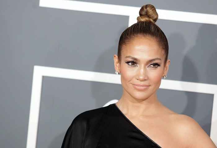 Jennifer Lopez hat gerade seltene Fotos mit Lookalike Little Sister geteilt