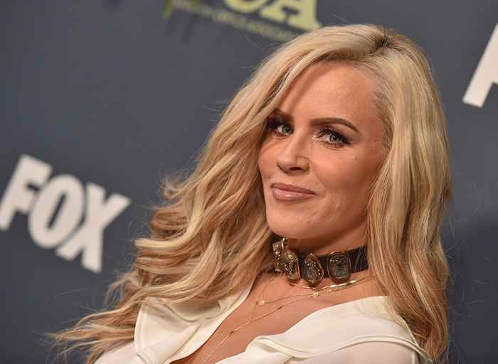 Jenny McCarthy sagt, sie habe sich vor diesem Co-Moderator versteckt