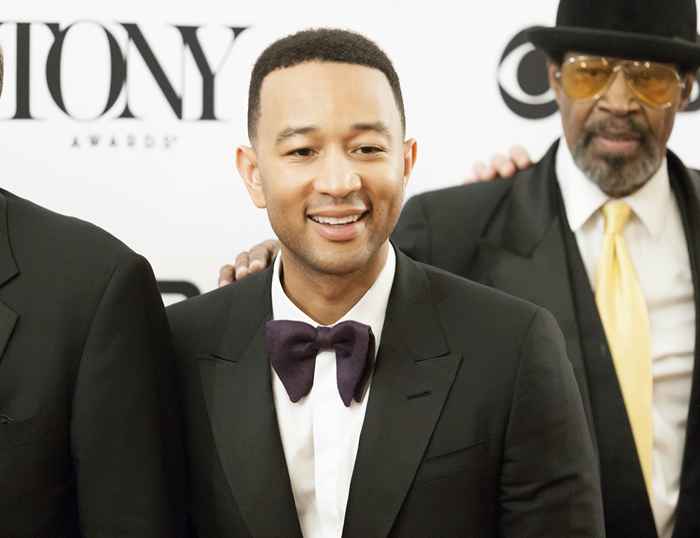 John Legend transmitió su título de hombre vivo más sexy de la manera más hilarante