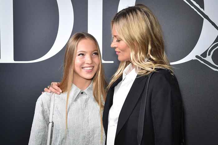 La fille sosie de Kate Moss vient de la rejoindre sur la piste