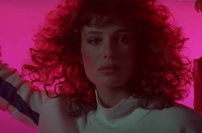 Kelly Lebrock var alles 80 -talls knusing. Se hva hun har gjort med nå.