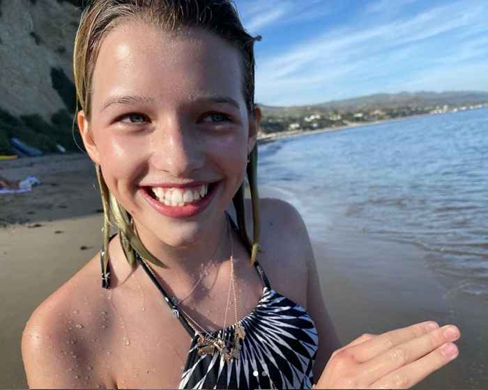 La hija del aspecto del aspecto de Milla Jovovich acaba de acceder a un rodaje de moda