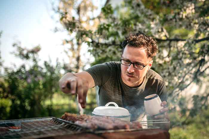 Grillen Sie niemals Ihr Fleisch oder Huhn wie dieses, USDA warnt