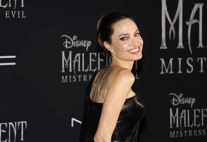 Se Angelina Jolies 6 barn nå