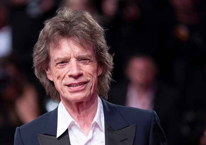 Se barnebarnet til Mick Jagger med oldebarna